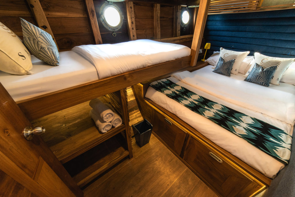 Samara Liveaboard Cabin - 1 single bed and queen size