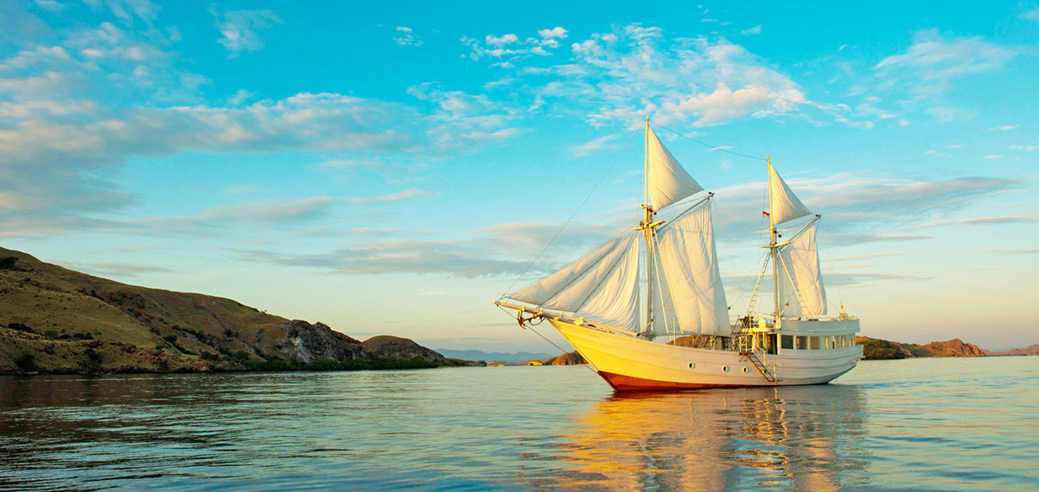 alexa-liveaboard-a-romantic-boat-for-true-lovers