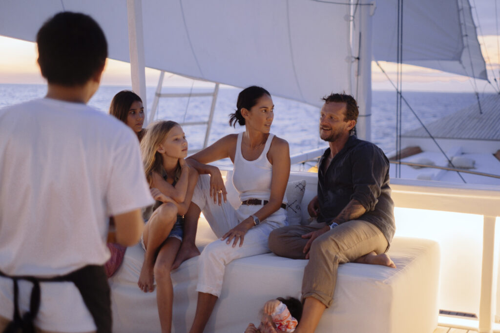 Shared Cruise by Hello Flores