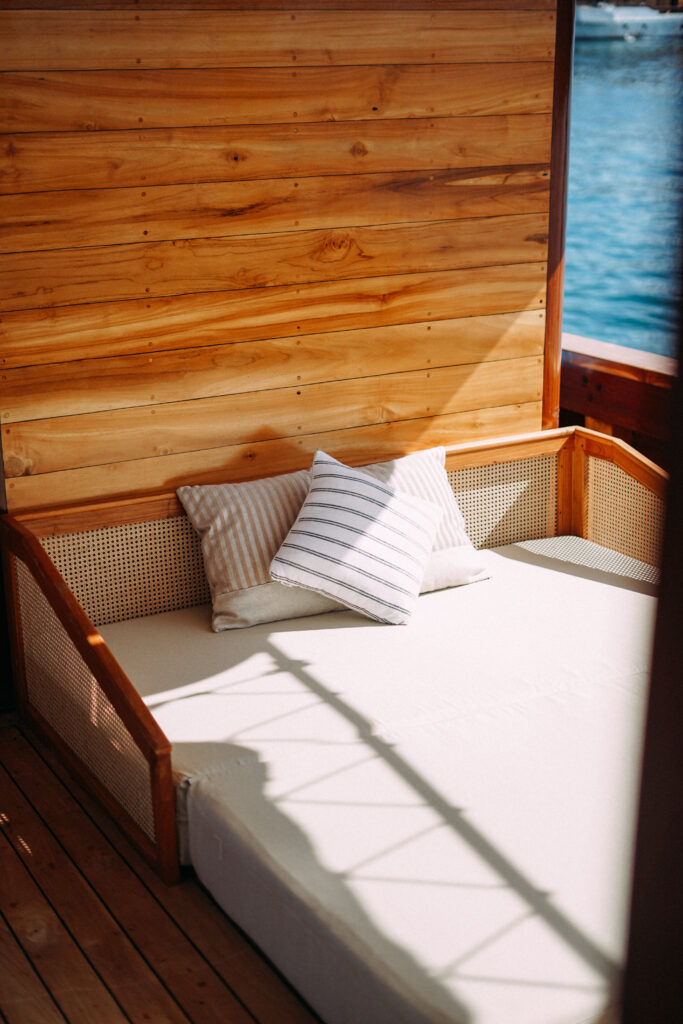 Angelica Liveaboard Relax Area
