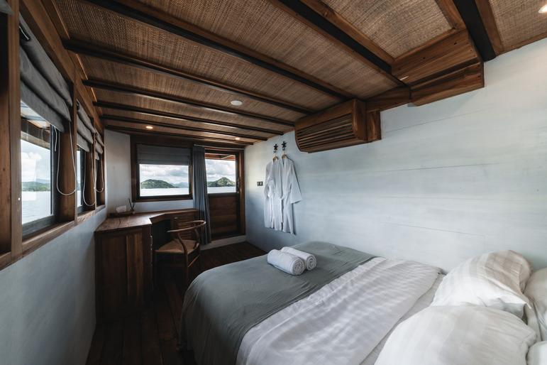 Selayar Cabin Elbark Cruise