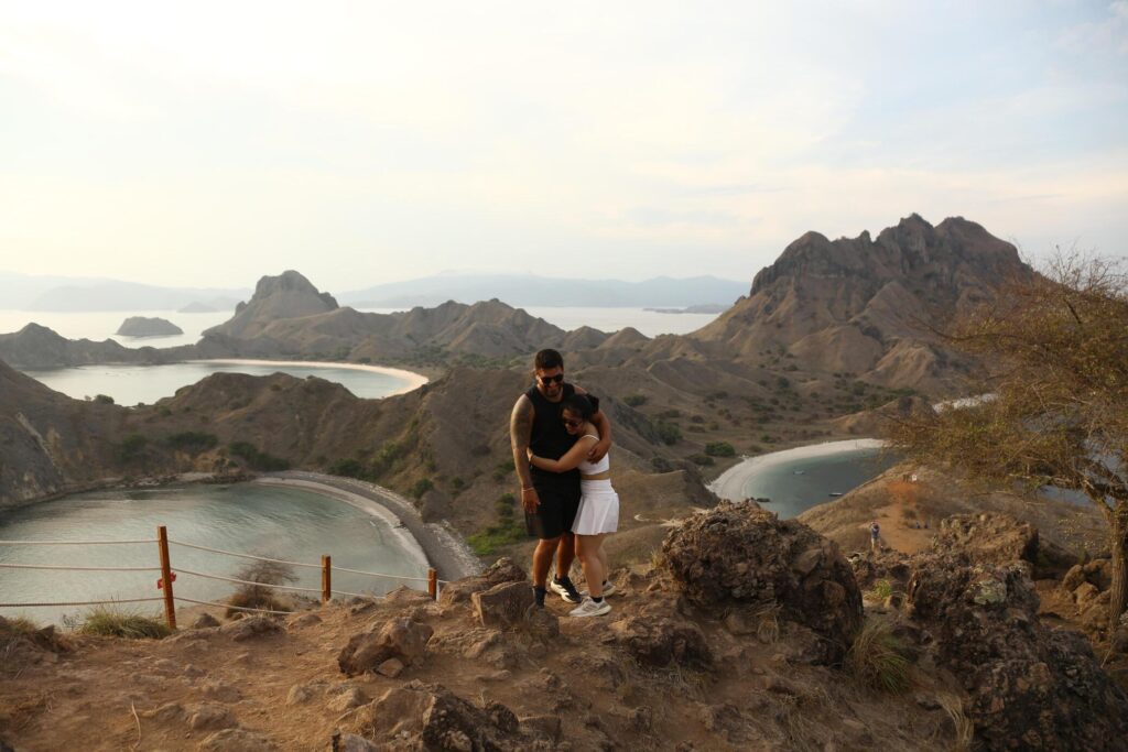 Honeymoon Trip in Komodo with Elbark Cruise