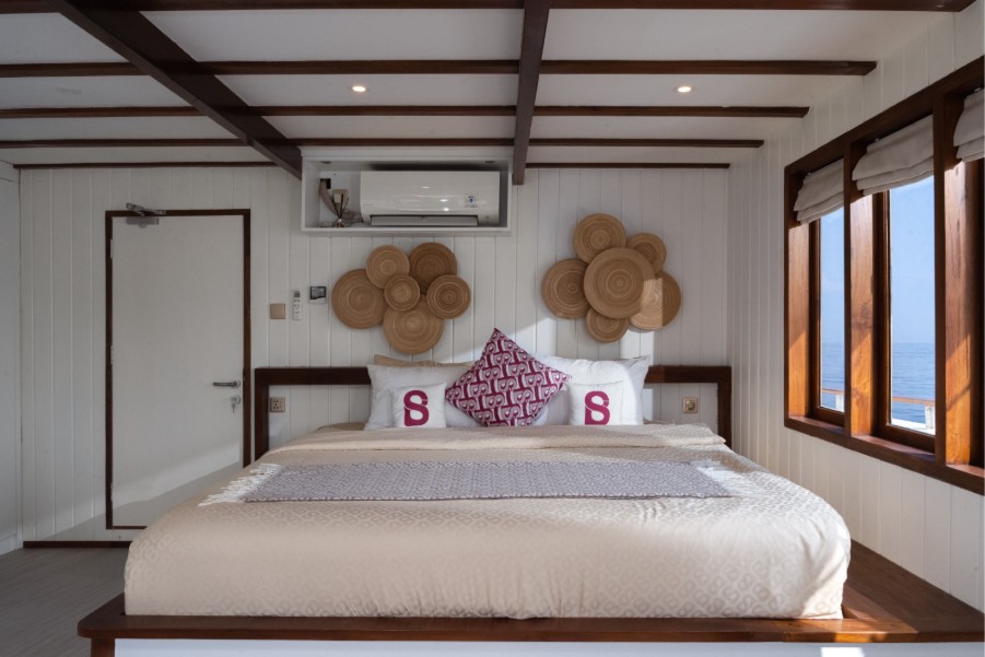 Le Costa Cabin | Hello Flores