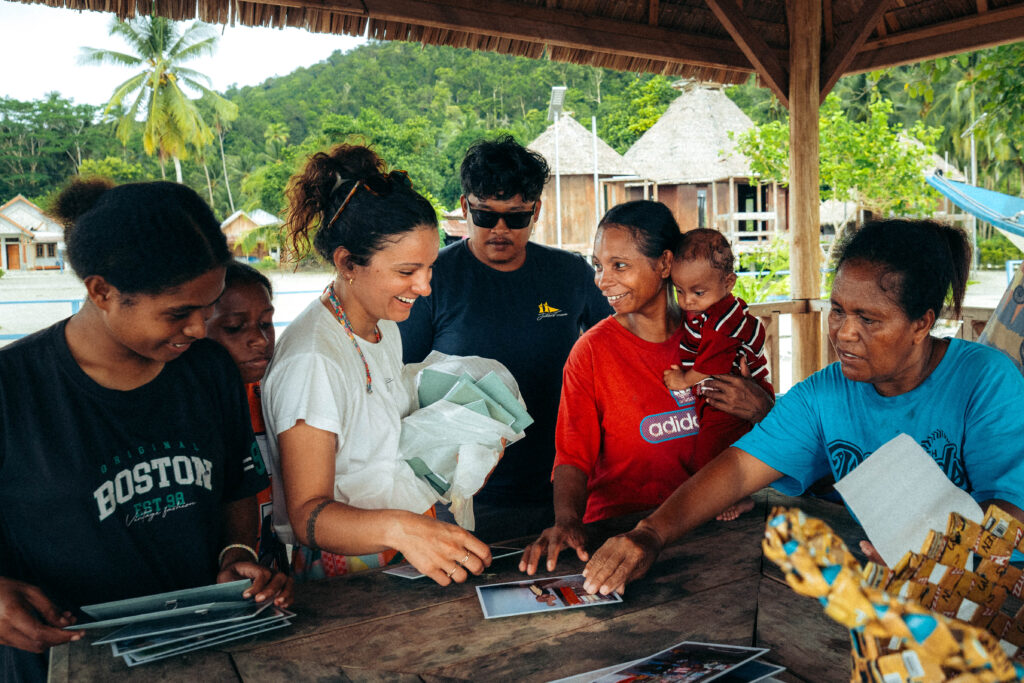 Family at Sea Aboard Jakare Liveaboard | Hello Flores