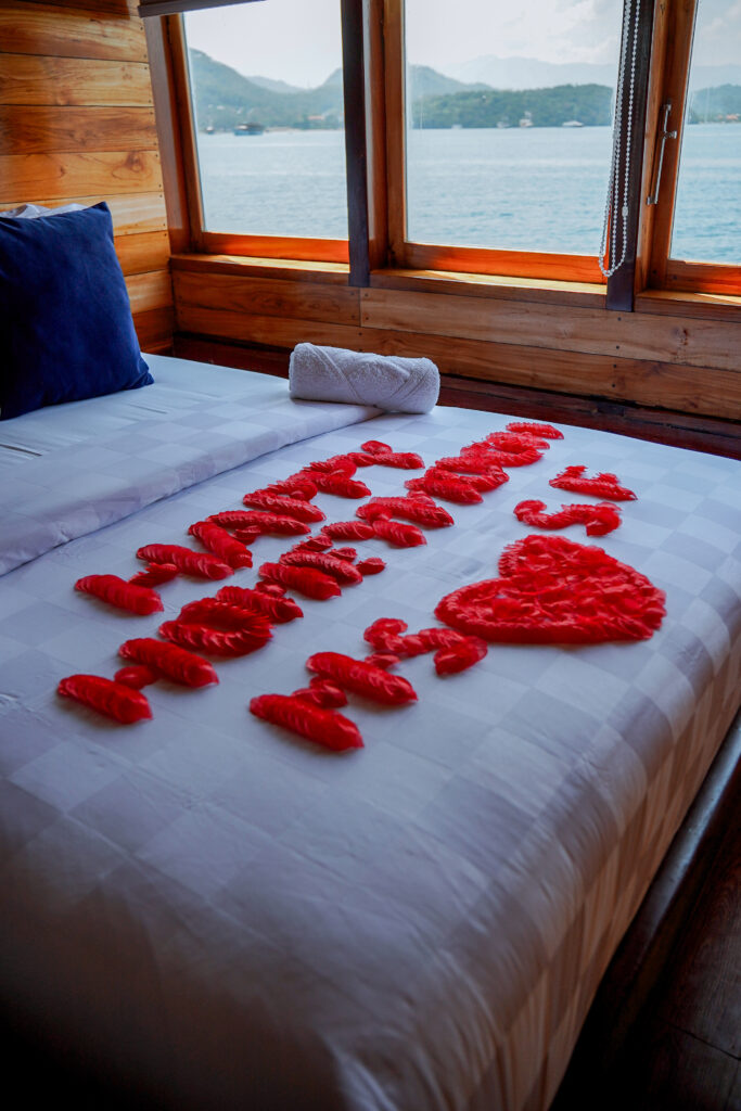 Honeymoon Package of Raffles Yacht | Hello Flores