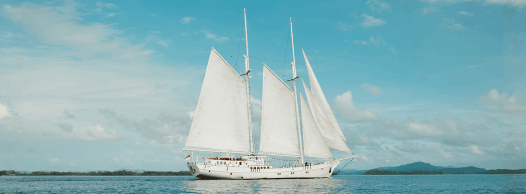 Mutiara Laut 8D7N Komodo Tour from Bali